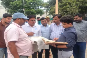 Sambhal: मस्जिद निर्माण की सूचना पर पहुंचे अफसर...चला बुलडोजर