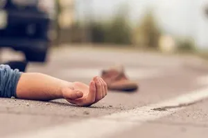 बदायूं : परिजनों से विवाद के बाद घर से निकला, सड़क हादसे में युवक की मौत