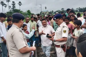 पूर्णिया: वंदे भारत एक्सप्रेस ट्रेन की चपेट में आने से तीन युवकों की मौत, दो घायल 