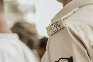 बिहार के पुलिसकर्मियों का रुका वेतन... कर्तव्य में लापरवाही बरतने का लगा आरोप