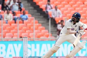 राहुल के शतक से भारत ने दूसरे दिन लंच तक तीन विकेट पर 218 रन बनाये