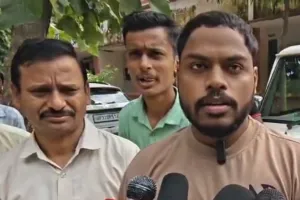 अमेठीः दुर्गा पूजा के दौरान लाउडस्पीकर विवाद गरमाया, हिंदू संगठनों और बीजेपी कार्यकर्ताओं ने सौंपा ज्ञापन