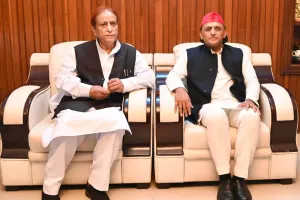 सपा में सब ठीक नहीं? स्टार प्रचारकों की सूची में नाम देख... आजम खान ने दिया ऐसा बयान, सब हैरान