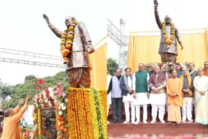 रक्षामंत्री ने भारत रत्न अटल बिहारी वाजपेयी और डॉ. कलाम की प्रतिमाओं का किया अनावरण, कहा- दोनों विभूतियां भारत की आत्मा