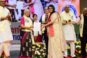 Convocation: 19 विद्यार्थियों को मिले मेडल, 297 को उपाधियां, डॉ. राम मनोहर लोहिया आयुर्विज्ञान संस्थान के दीक्षांत समारोह में राज्यपाल ने किया सम्मानित