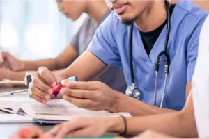 UP News: 10 माह बाद तय हुई आयुष डॉक्टरों के इंटरव्यू की डेट, नवंबर तक चयनित डॉक्टरों की होगी तैनाती 