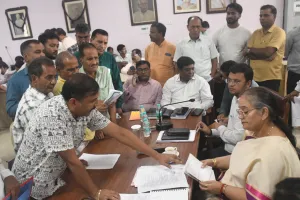 गलत गणना कर 10 हजार का गृहकर हुआ 30 हजार... नगर निगम के समाधान दिवस में महापौर ने की सुनवाई