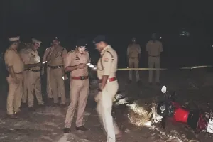 गैंगरेप के आरोपियों से 12 घंटे बाद मुठभेड़, एक के पैर में लगी गोली, घायल अस्पताल में भर्ती