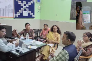 काकोरी सीएचसी में प्रसूता को चढ़ाया एक्सपायरी ग्लूकोज, हालत बिगड़ने पर किया क्वीनमेरी रेफर, परिजनों ने किया हंगामा