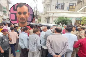 Shahjahanpur: पुलिस की दबिश से डरकर भागा युवक नदी में कूदा...डूबने से मौत, सड़क पर शव रखकर हंगामा