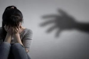 Moradabad: नौकरी देने के नाम पर युवती से कई बार किया रेप, दो बार कराया गर्भपात