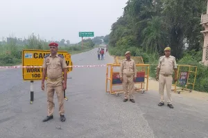Rampur: शहजादनगर बाईपास से निकाले जा रहे लोग, पुलिस बल तैनात