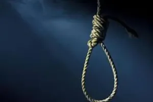 पीलीभीत: देर रात घर से निकले युवक का दूसरे दिन फंदे से लटका शव मिलने से हड़कंप 