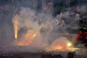 मुजफ्फरनगर में दिवाली पर पटाखे फोड़ने को लेकर दो समुदायों के बीच झड़प:  8 लोग गिरफ्तार, मामला दर्ज