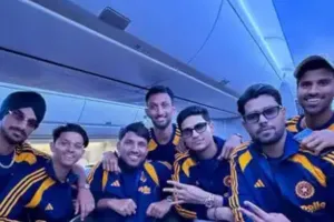 IND vs AUS:  वनडे सीरीज के लिए पर्थ पहुंची टीम इंडिया, ऑस्ट्रेलिया के खिलाफ 19 अक्टूबर से खेले जाएंगे मैच