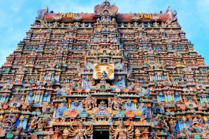 रायबरेली में लगा दक्षिण भारतीय थीम पर बना पंडाल, मीनाक्षी माता के अलौकिक दिव्य प्रतिमा को देखने उमड़ रहे श्रद्धाुल