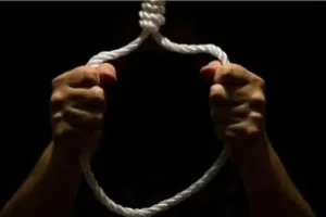 करवाचौथ पर कोहराम:  पत्नी से अनबन, पति ने लगाई फांसी...परिजनों में मचा कोहराम, पुलिस ने की जांच   