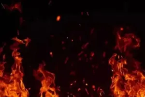 जौनपुर में युवक को जलाया: अज्ञात लोगों ने पेट्रोल डालकर लगाई आग, शरीर का 50% हिस्सा जला  