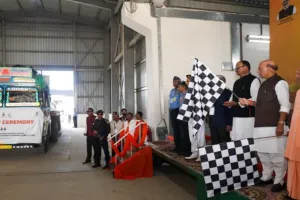 लखनऊ में ब्रह्मोस मिसाइलों की पहली खेप को हरी झंडी; राजनाथ सिंह बोले- 'औद्योगिक क्रांति का हब है यूपी' 