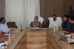 कूड़ा जला तो ZSO होंगे जिम्मेदार... अतिक्रमण हटाने को मांगा सहयोग: अधिकारियों को दिए सख्त निर्देश पटरी पर लाए सफाई व्यवस्था