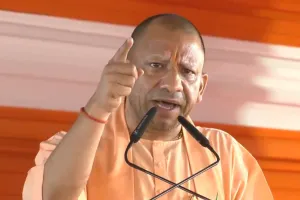 UP: योगी का सपा पर हमला, बोले- हमने आस्था पर लगाया पैसा उन्होंने कब्रिस्तान पर