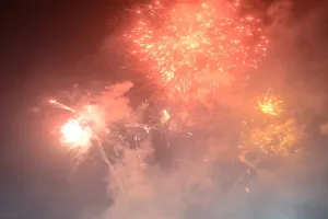 कानपुर : 300 के पास पहुंचा AQI, धुंध में सांस लेना दूभर