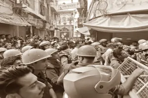 वाराणसी : वीडीए का दावा- भवन स्वामियों व दुकानदारों को सुनवाई का अवसर देकर की जा रही है ध्वस्तीकरण की कार्रवाई 