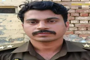 हरदोई : एंटी करप्शन टीम ने दरोगा को रिश्वत लेते पकड़ा! मुकदमें से नाम और धारा हटाने के लिए मांगी 70 हज़ार घूस