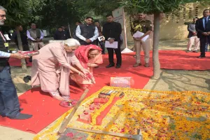 राज्यपाल आनंदीबेन पटेल ने राजभवन में स्केटिंग रिंग पर शेड निर्माण कार्य का किया शिलान्यास