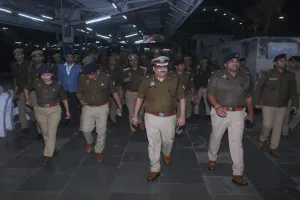 Bareilly : दिल्ली धमाके के बाद जिले में अलर्ट, सड़कों पर उतरे अफसर