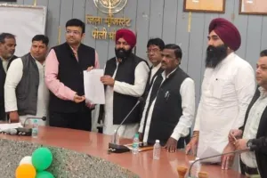 पीलीभीत: सपा कार्यालय प्रकरण...जिलाध्यक्ष ने मनमानी बताया, अधिकारियों पर लूटपाट का आरोप लगाया 