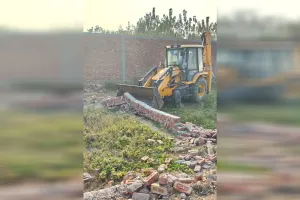 Bareilly: चार अवैध कालोनियों पर गरजा बरेली विकास प्राधिकरण का बुलडोजर