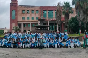 बाराबंकी : बालिकाओं का शैक्षिक भ्रमण, आत्मविश्वास और कौशल विकास पर जोर
