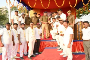 बाराबंकी पुलिस बनी चैंपियन : उन्नाव रही उपविजेता, अन्तर्जनपदीय क्रिकेट प्रतियोगिता का हुआ भव्य समापन