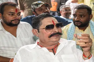 Bihar Elections 2025: मोकामा सीट पर बाहुबली अनंत सिंह का दबदबा बरकरार, सूरजभान की पत्नी को दी मात