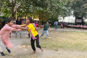 बाराबंकी : दौड़ से लेकर कबड्डी तक, बच्चों ने दिखाया दम, न्याय पंचायत स्तरीय खेल-कूद प्रतियोगिता का हुआ आयोजन