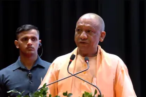 प्रमाणपत्र वितरण समारोह में बोले सीएम योगी- भारत आज दुनिया को करा रहा अपनी ताकत का एहसास 