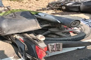 अमेठी : दो बाइकों की टक्कर में 2 युवकों की मौत, एक गंभीर