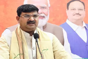 शिक्षक एमएलसी चुनाव के लिए बूथ स्तर पर माइक्रो प्लानिंग के जरिये प्रबन्धन हो : धर्मपाल सिंह 