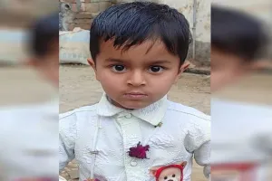 Amroha: गुब्बारे में गैस भरते समय तेज धमाके के साथ फटा सिलेंडर, बच्चे की मौत