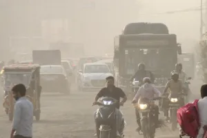  NCR से सटे प्रदेश के जिलों की हवा बेहद खराब...लोगों का सांस लेना हुआ मुश्किल