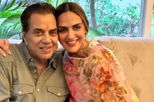 Dharmendra Health Update: ईशा देओल ने कहा अफवाहों पर ध्यान न दें...कहा- 'पापा स्थिर हैं, सिर्फ दुआ करें'