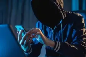 आतंकी संगठनों का करीबी बता दो बुजुर्गों को किया डिजिटल अरेस्ट... देश विरोधी गतिविधियों के नाम पर 30.57 लाख की ठगी