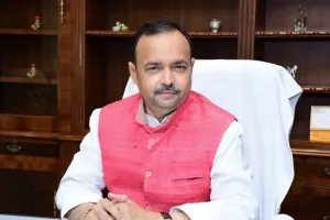 Lucknow News: सहकारिता विभाग के चार अधिकारी निलम्बित, कार्यों में अनियमितता और लापरवाही बरतने का आरोप