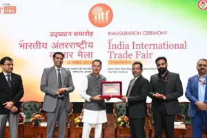 UP पवेलियन में उमड़ी भीड, बना व्यापार मेले का मुख्य आकर्षण, बोले मंत्री राकेश- IITF-ODOP उत्पादों को देश-विदेश के खरीदारों से मिल रही पहचान