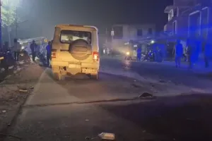 Raebareli News: बोलेरो और बाइक में हुई टक्कर, दो की मौत