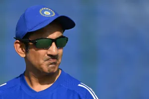 “मेरा भविष्य BCCI तय करेगी, लेकिन मेरी सफलताएं मत भूलना”, SA के खिलाफ 408 रनों की शर्मनाक हार के बाद बोले गंभीर