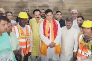 शहरी क्षेत्र में आंतरिक मार्ग निर्माण के बजट को भेजें प्रस्ताव, नगर विकास मंत्री ने दिए निर्देश, कहा- निर्बाध किए जाएं विद्युत आपूर्ति