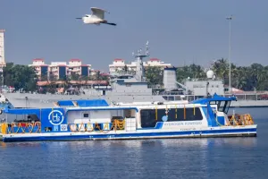 Hydrogen Water Taxi: काशी में चार दिसंबर से चलेंगी हाइड्रोजन वाटर टैक्सी, केंद्रीय मंत्री दिखाएंगे हरी झंडी