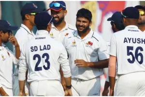 मुंबई का धमाकेदार प्रदर्शन: आधे घंटे में खेल खत्म! पुडुचेरी को 222 रन से रौंदा, ग्रुप डी में टॉप पर कब्जा